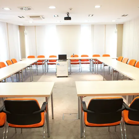 Hotel Garni Centar 4*