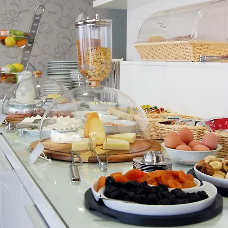 Garni Centar 4* Novi Sad