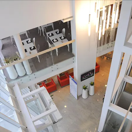 Garni Centar 4* Novi Sad