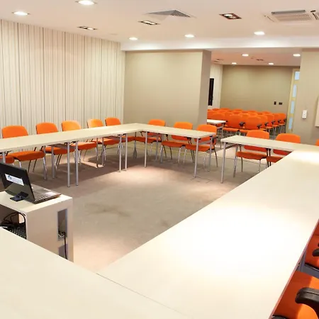 Garni Centar Hotel 4*