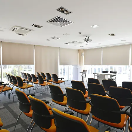 Hotel Garni Centar 4*