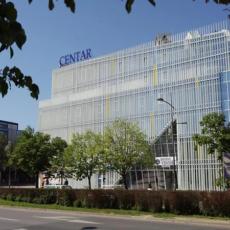 Hotel Garni Centar 4*