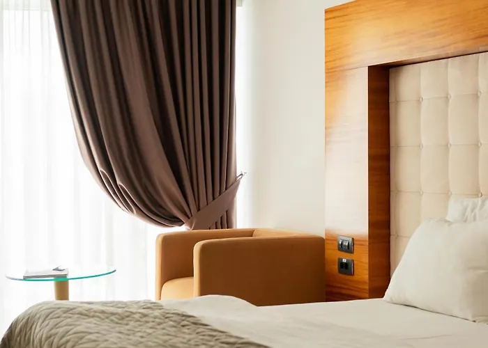 Garni Centar 4* Novi Sad